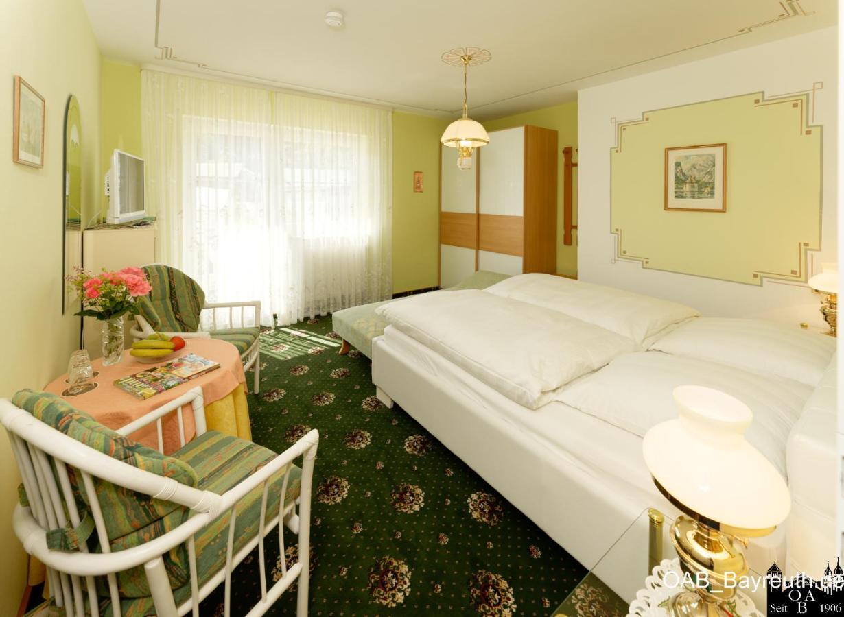 Hotel Garni Regina Goessweinstein Eksteriør billede