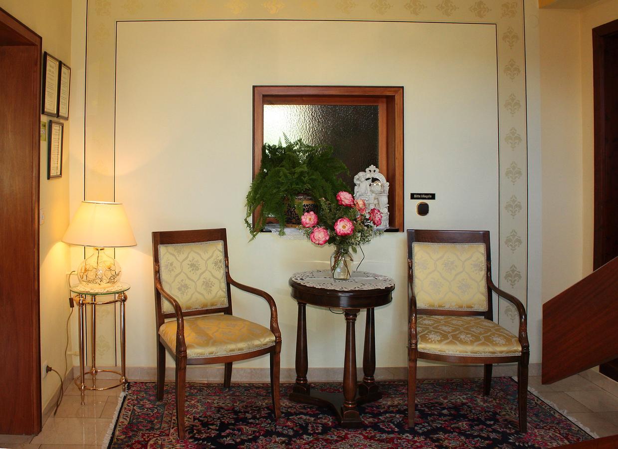 Hotel Garni Regina Goessweinstein Eksteriør billede